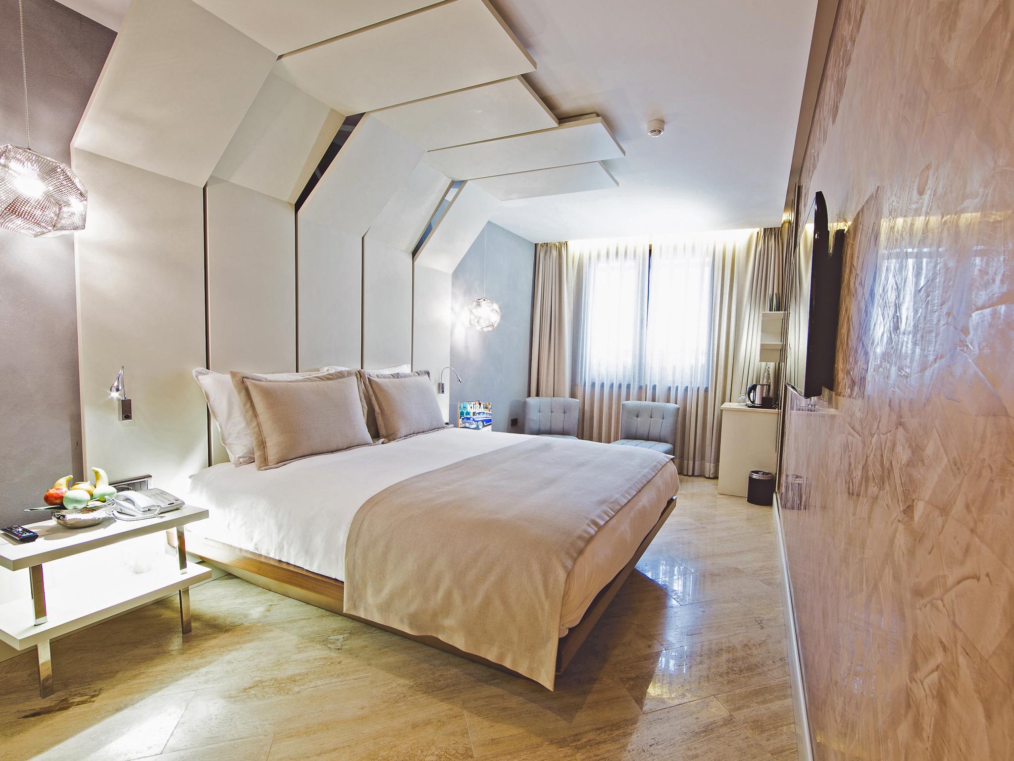 Maroon Hotel Pera Stambuł Zewnętrze zdjęcie